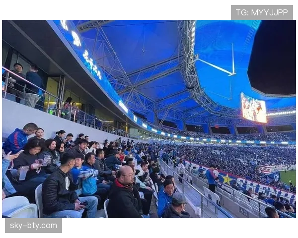 上海申花遭遇密集赛程考验，主力轮换策略引关注